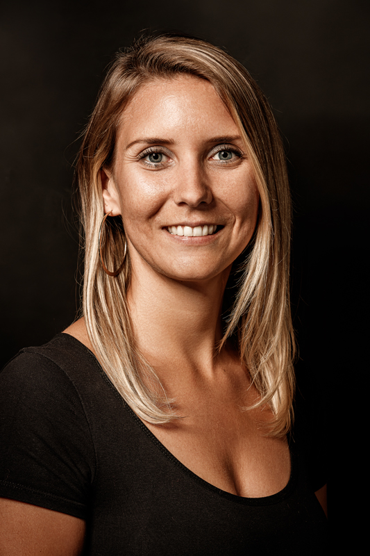 Portrait-Anna-Kobi-145-2