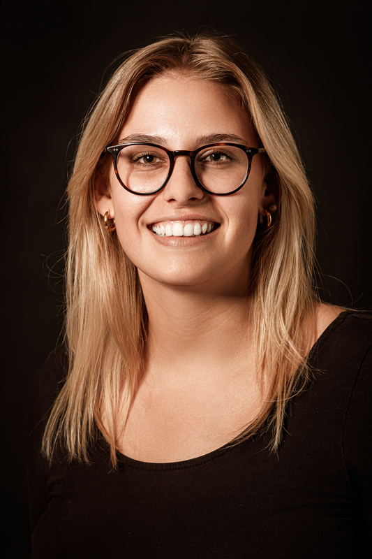 Spezialisierte Immobilienberaterin von Kobi Immobilien Angela Nyffenegger